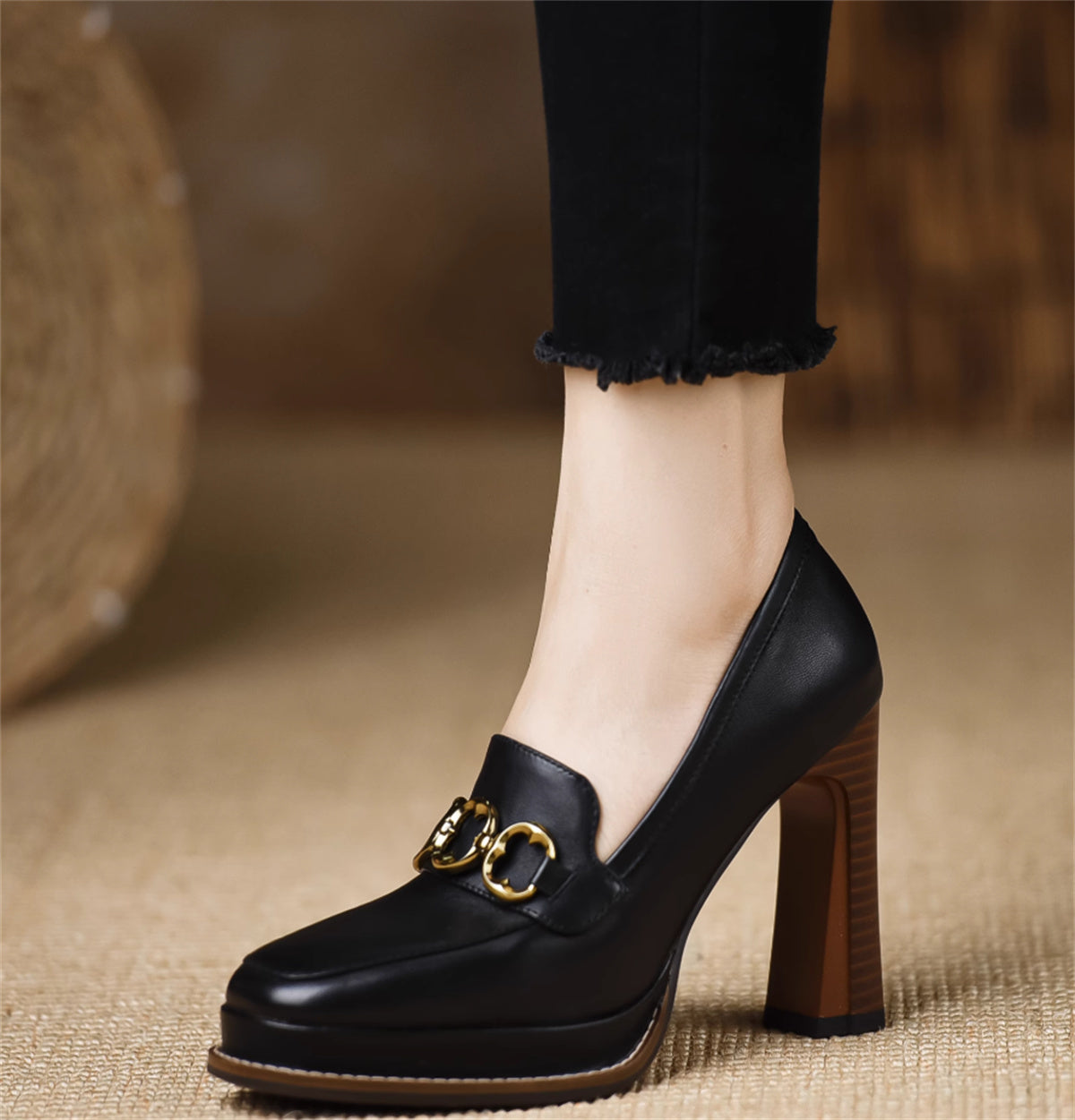 Women’s Brown Thick-heeled Sheepskin Shoes
