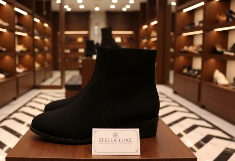 Suede Dr Martens Chunky Heel Short Women’s Boots